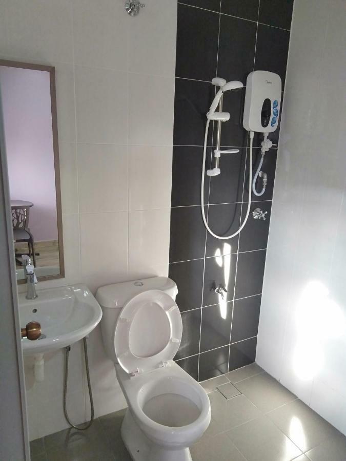 Purple Dream Home Teluk Panglima Garang Bagian luar foto