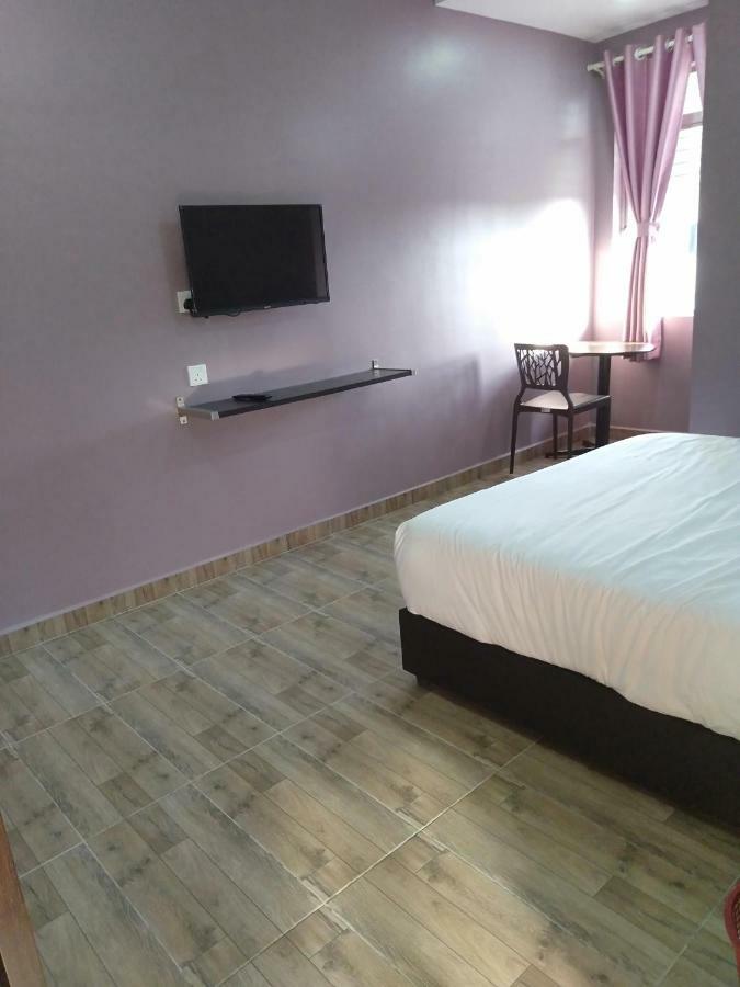 Purple Dream Home Teluk Panglima Garang Bagian luar foto